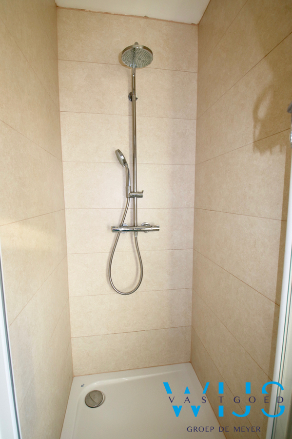 Instapklaar woonhuis met 4 slaapkamers &amp; tuin te Ertvelde ! 