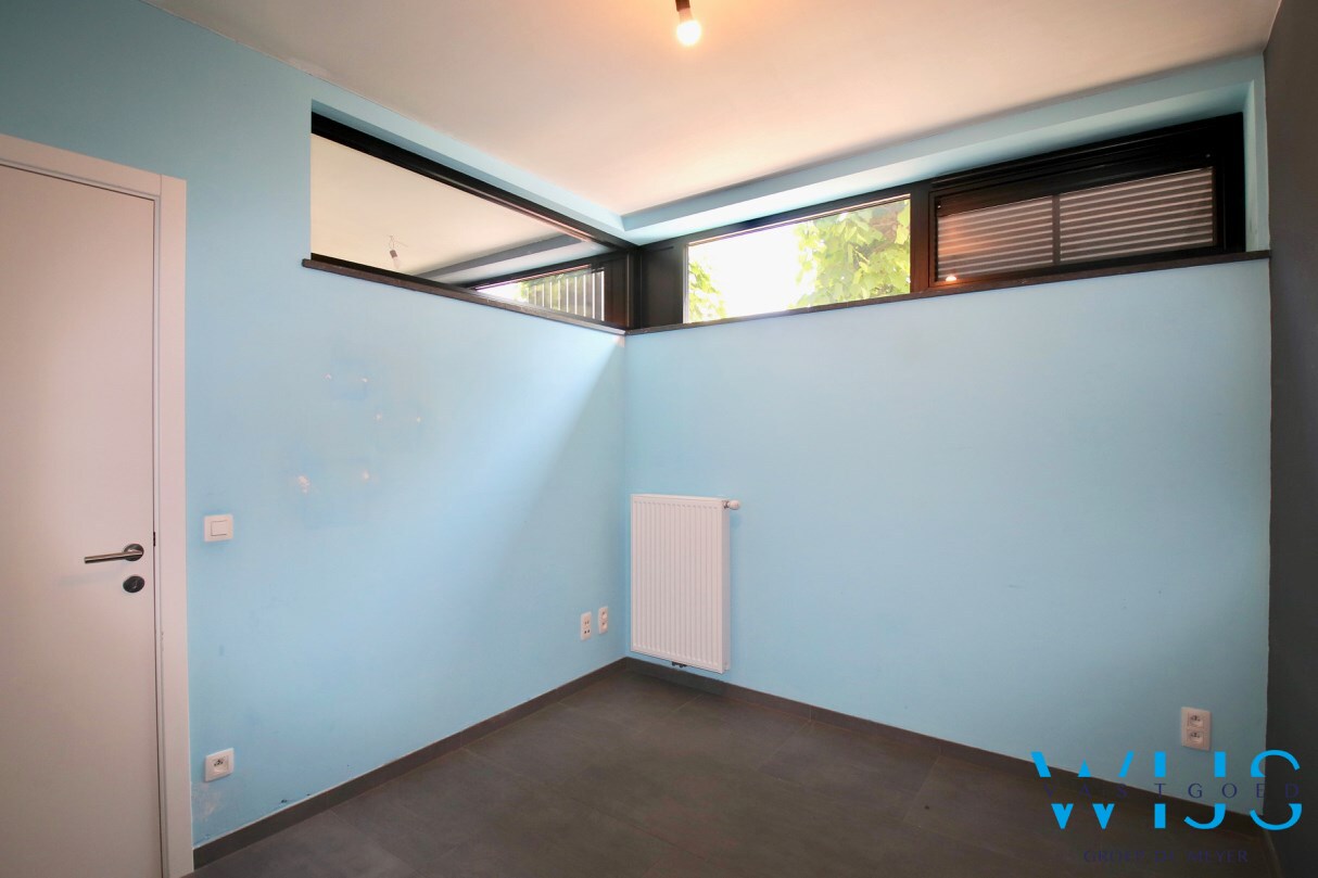 Energiezuinig GELIJKVLOERS app met garage te SLEIDINGE ! 