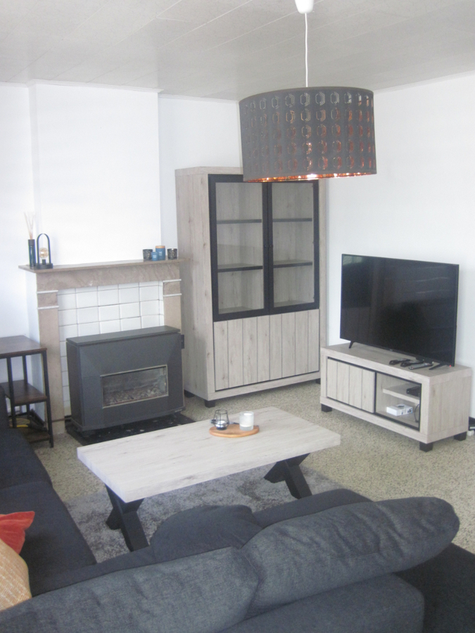 Praktische, goed onderhouden woning met tuin. 