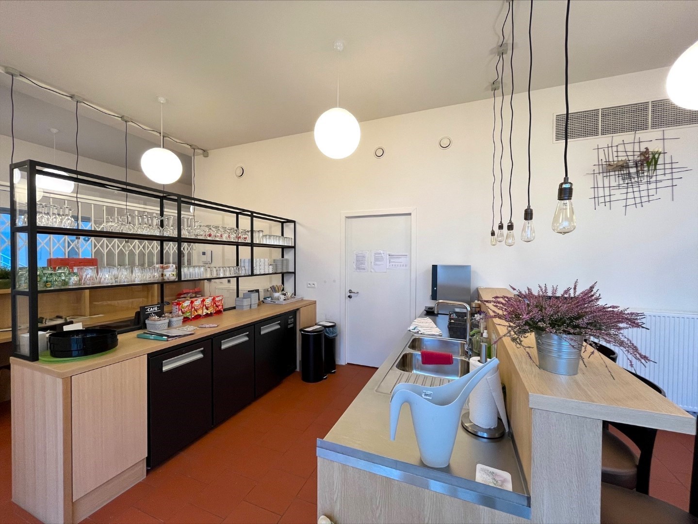 Instapklare assistentiewoning met 2 slaapkamers op TOP-locatie in Geel 