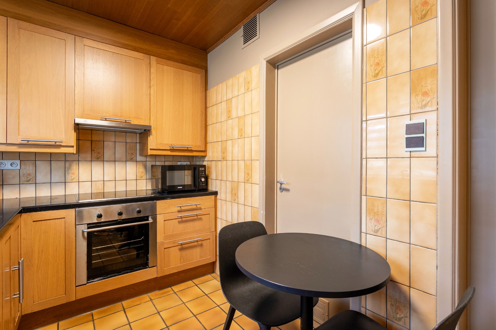 Solide 3-gevel woning met 3 slaapkamers, tuin en garage nabij centrum Halle 