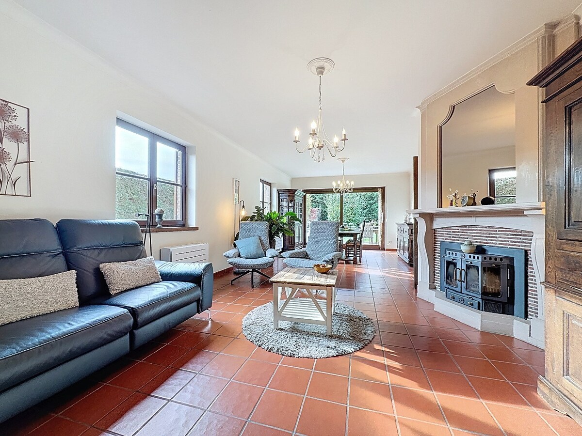 Energiezuinige (EPC 47) en instapklare OB op uitstekende ligging te Mere 