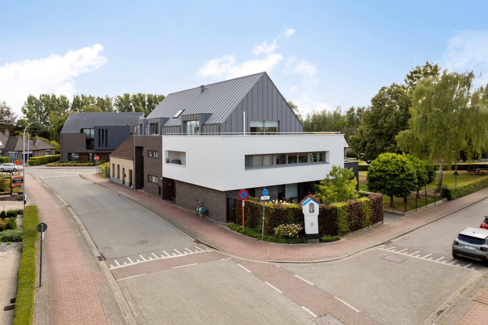 Luxueus dakappartement met uitzonderlijk terras in Geel-centrum! 