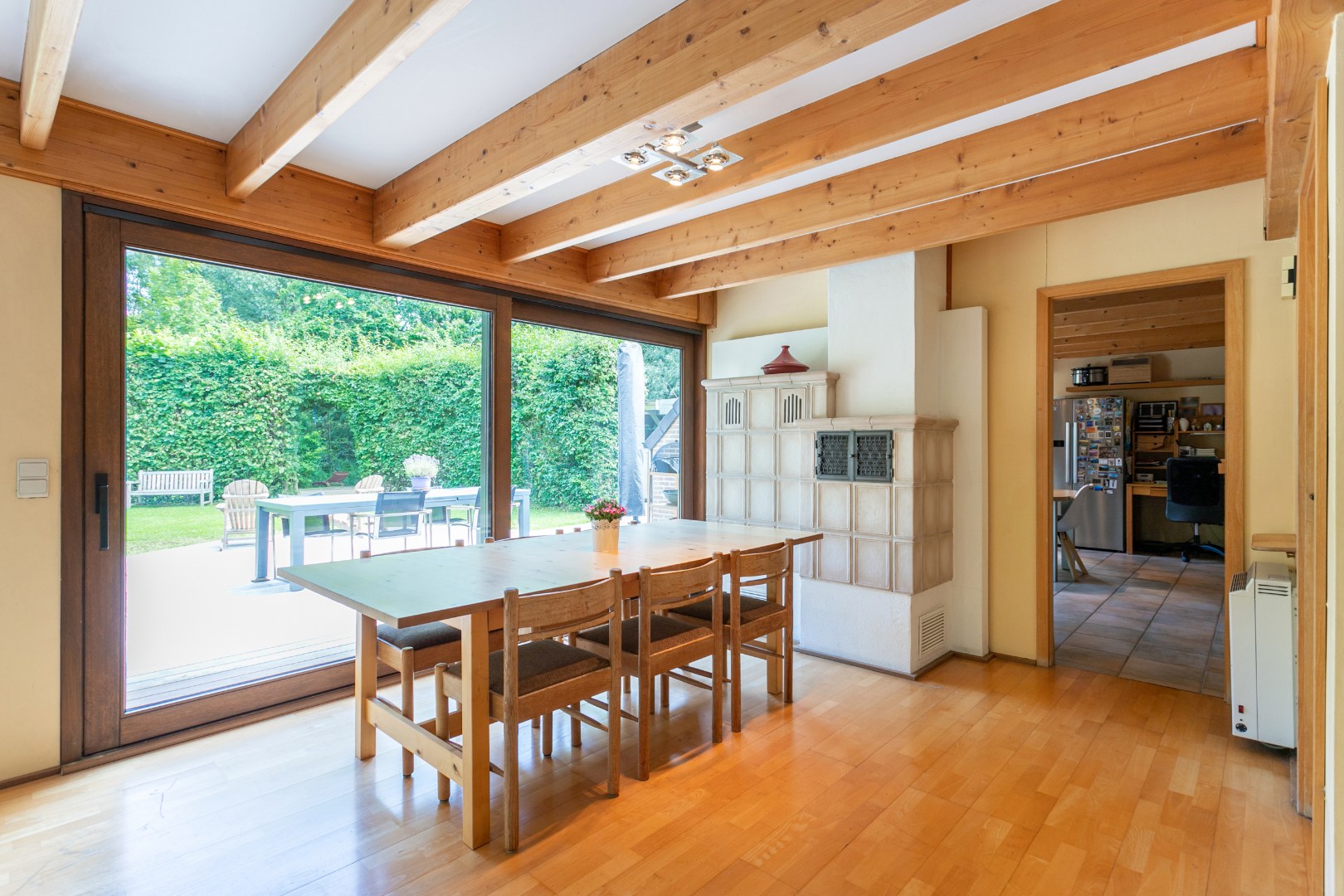 Ruime woning gelegen in een groene omgeving 