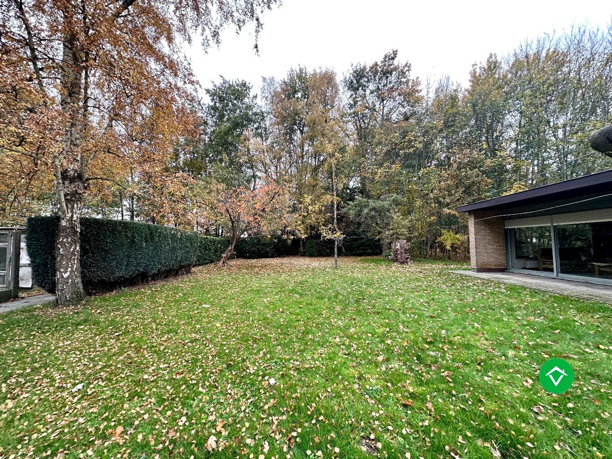 Ruime bungalow op 4140 m² met prachtige zichten en absolute rust in Torhout 