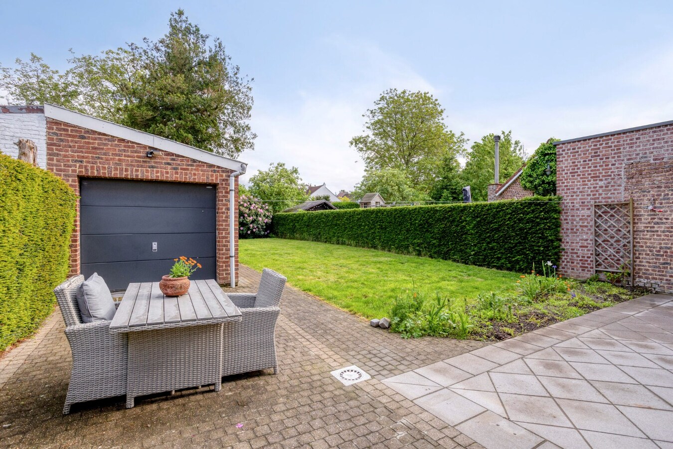 Prachtig HOB met 4 slaapkamers, garage en zonnige tuin 