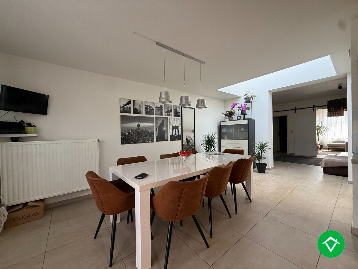 Rijwoning met 3 slaapkamers en tuin te Roeselare 
