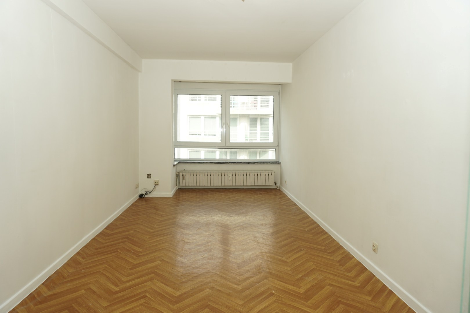 ONGEMEUBELD 1 SLP APP. GELEGEN KONINGSSTRAAT 