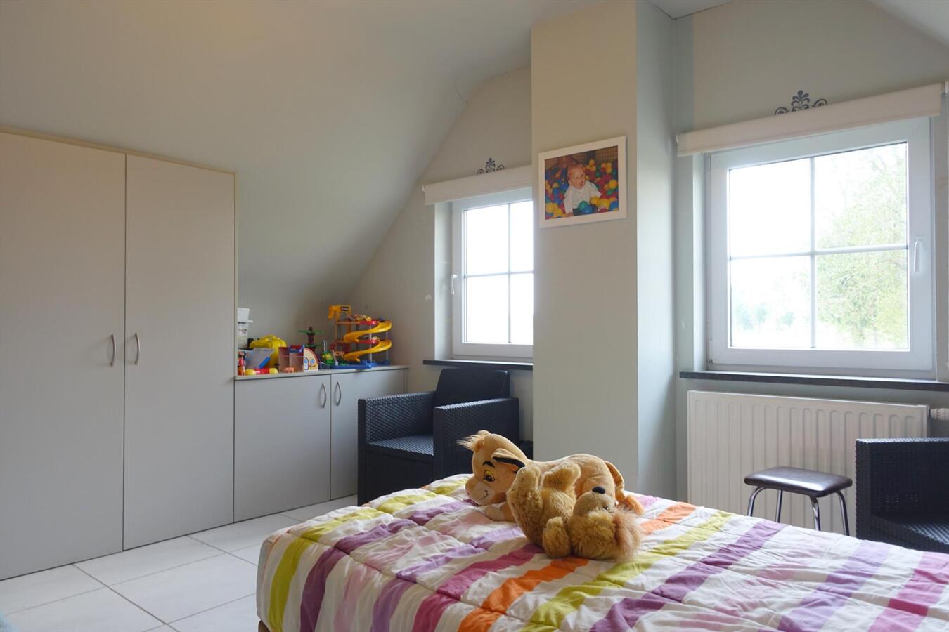 Instapklaar rustig gelegen landhuis met zicht op velden 