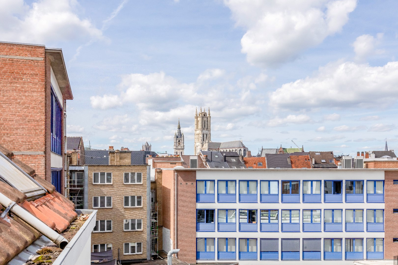 Topper ! Studio met mezzannine en terras in Gent 