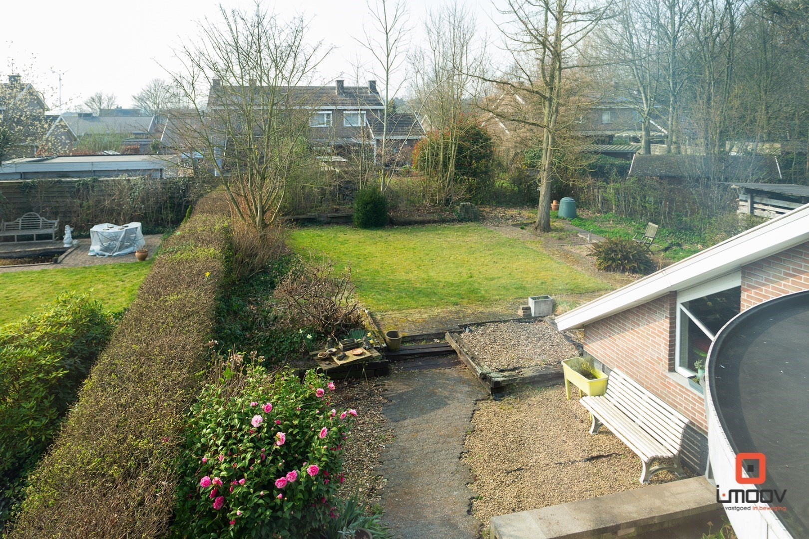 Instapklare, lichtrijke en ruime gezinswoning met 4 slaapkamers en grote tuin! 