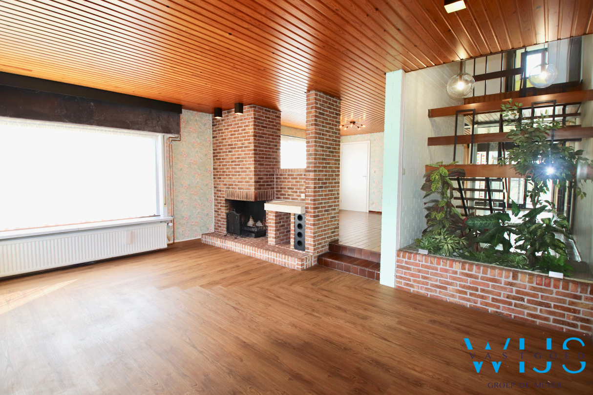 Ruime gezinswoning met 4 slaapkamers te Bassevelde ! 