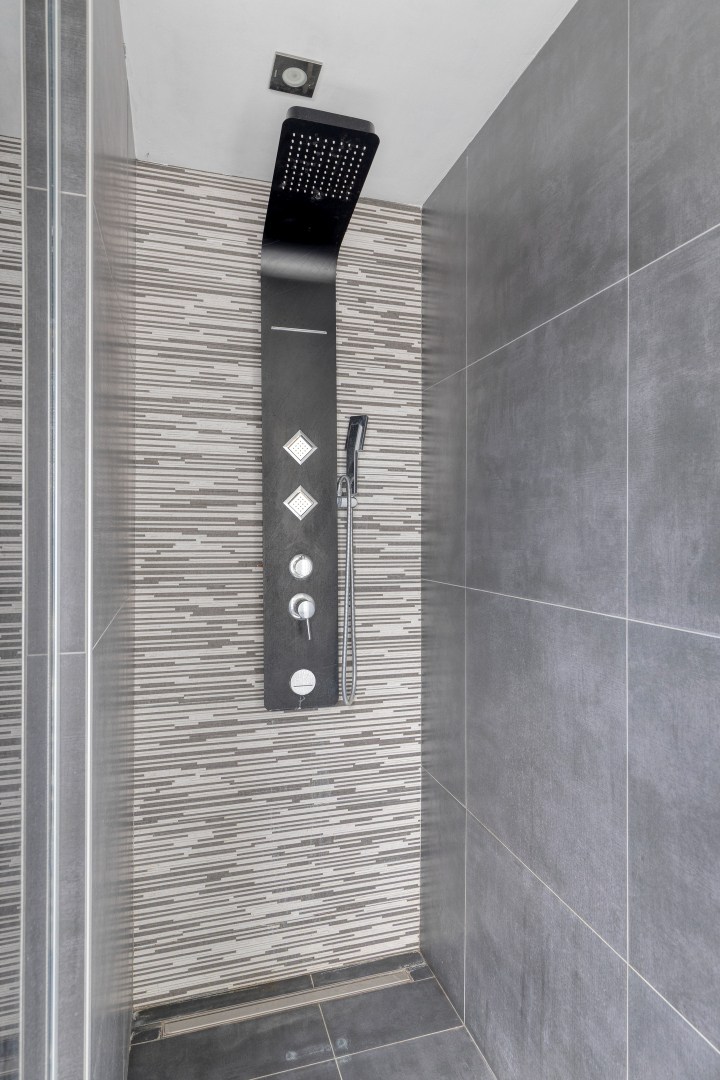 Uitzonderlijke villa met 4 slpk. nabij Geel-Centrum 