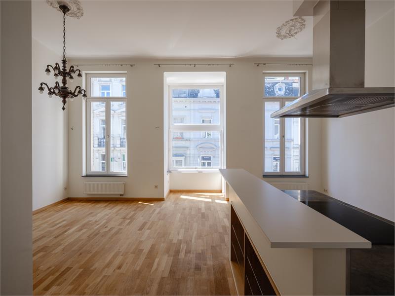 Riant appartement met luxe afwerking op top locatie 