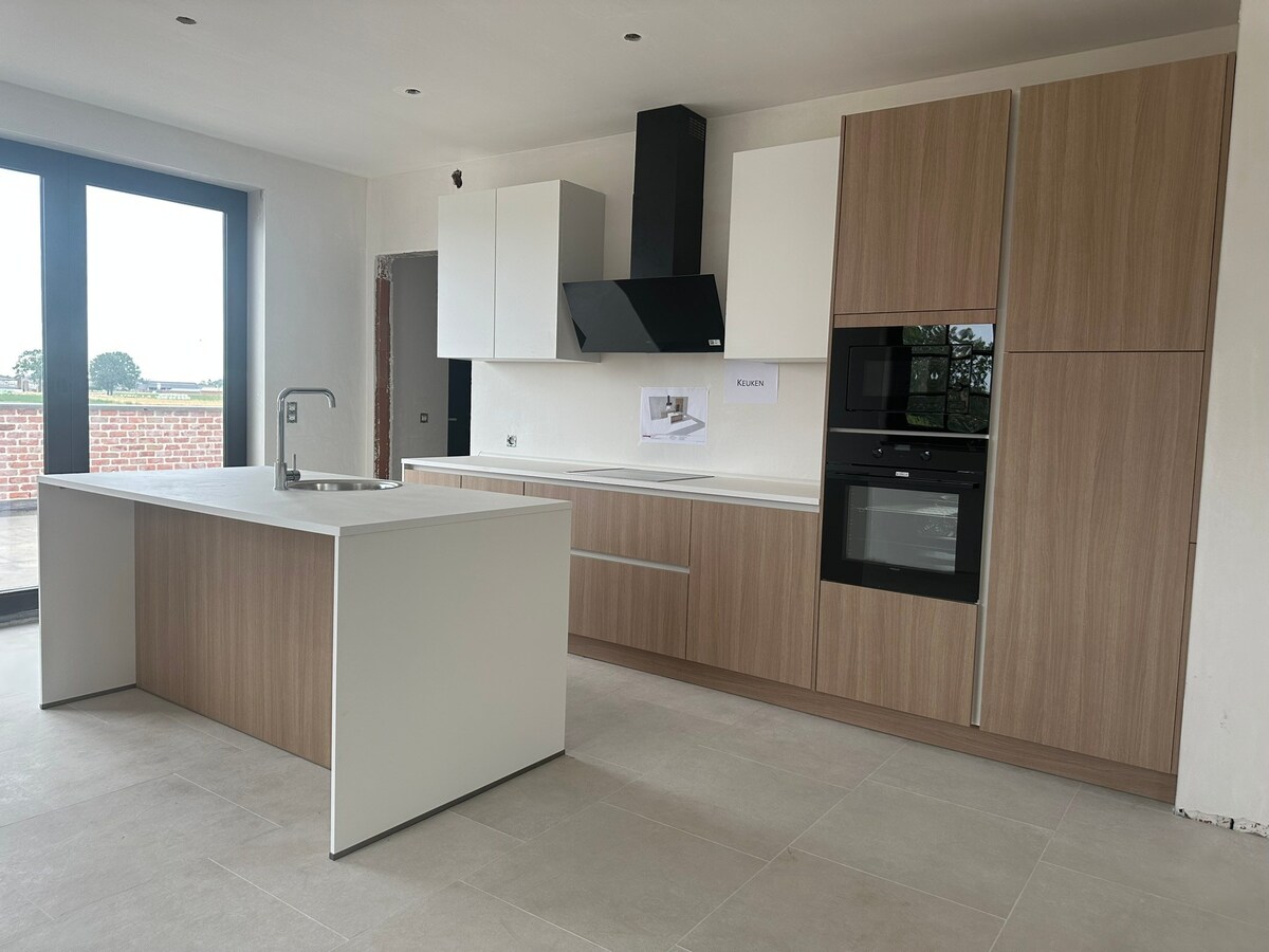 Nieuw duplex appartement met 3 slpks. en terras van 31 m² 