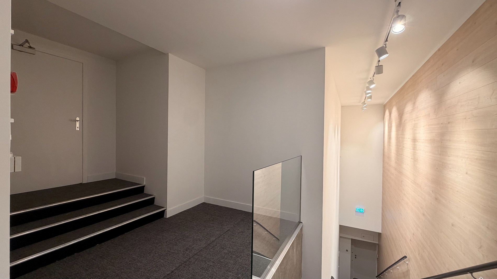 Kantoorruimte te huur in herenwoning aan Meir in Antwerpen
