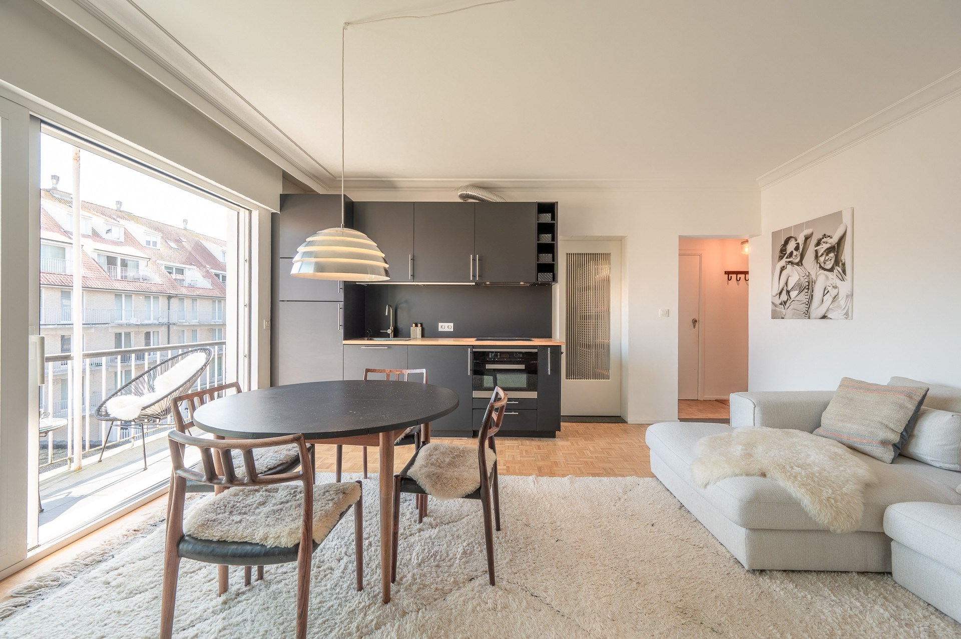 Appartement parfaitement entretenu dans un emplacement de premier choix, à proximité de l'avenue Dumortier et de la Zoute à Knokke. 