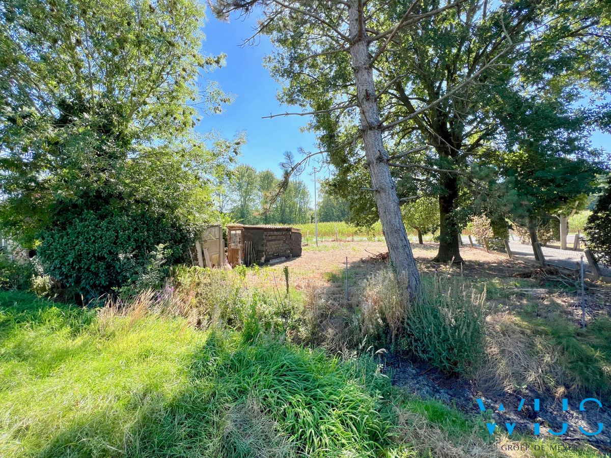 Fantastisch gelegen woonhuis op 1430m² te Lievegem ! 