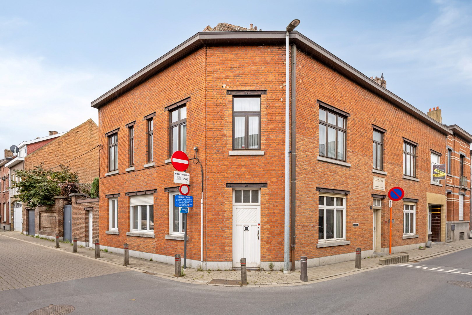 Charmant en karaktervol herenhuis, bureau en praktijkruimte, 4 kamers - 1502 LEMBEEK (HALLE) 