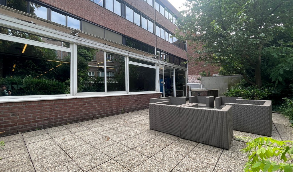 Gelijkvloers kantoor te huur nabij Singel in Antwerpen