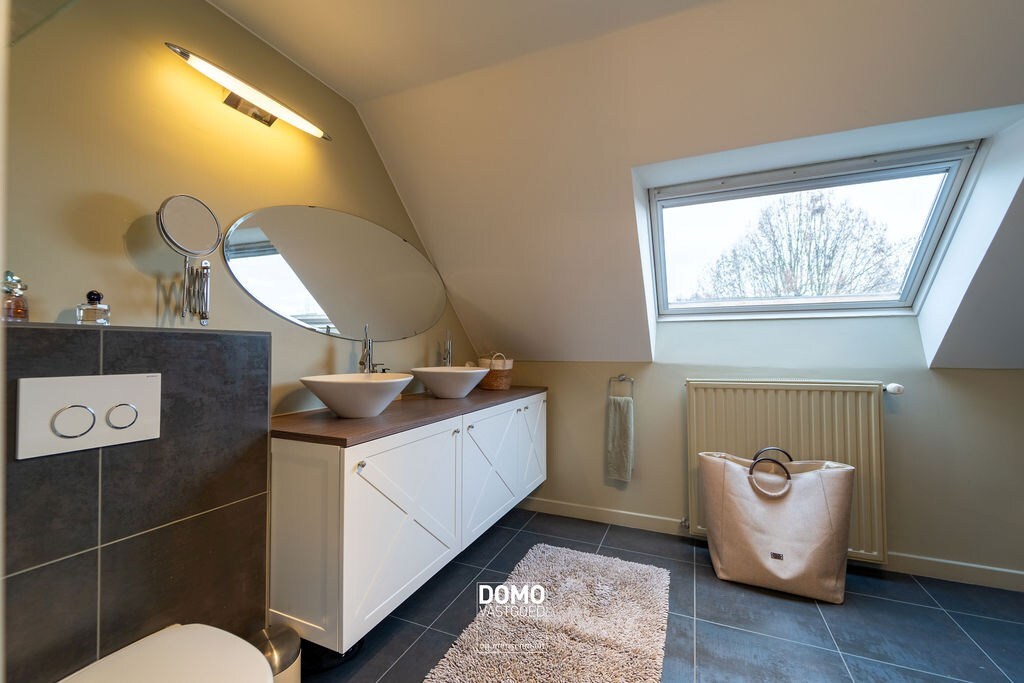 WARME GEZINSWONING VAN 262 M² MET PRACHTIGE TUIN IN HARTJE KORTESSEM 