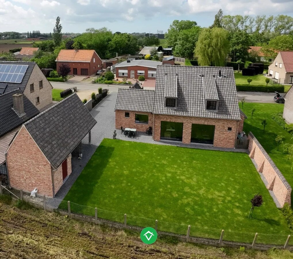 Alleenstaande nieuwbouwwoning te Aartrijke 