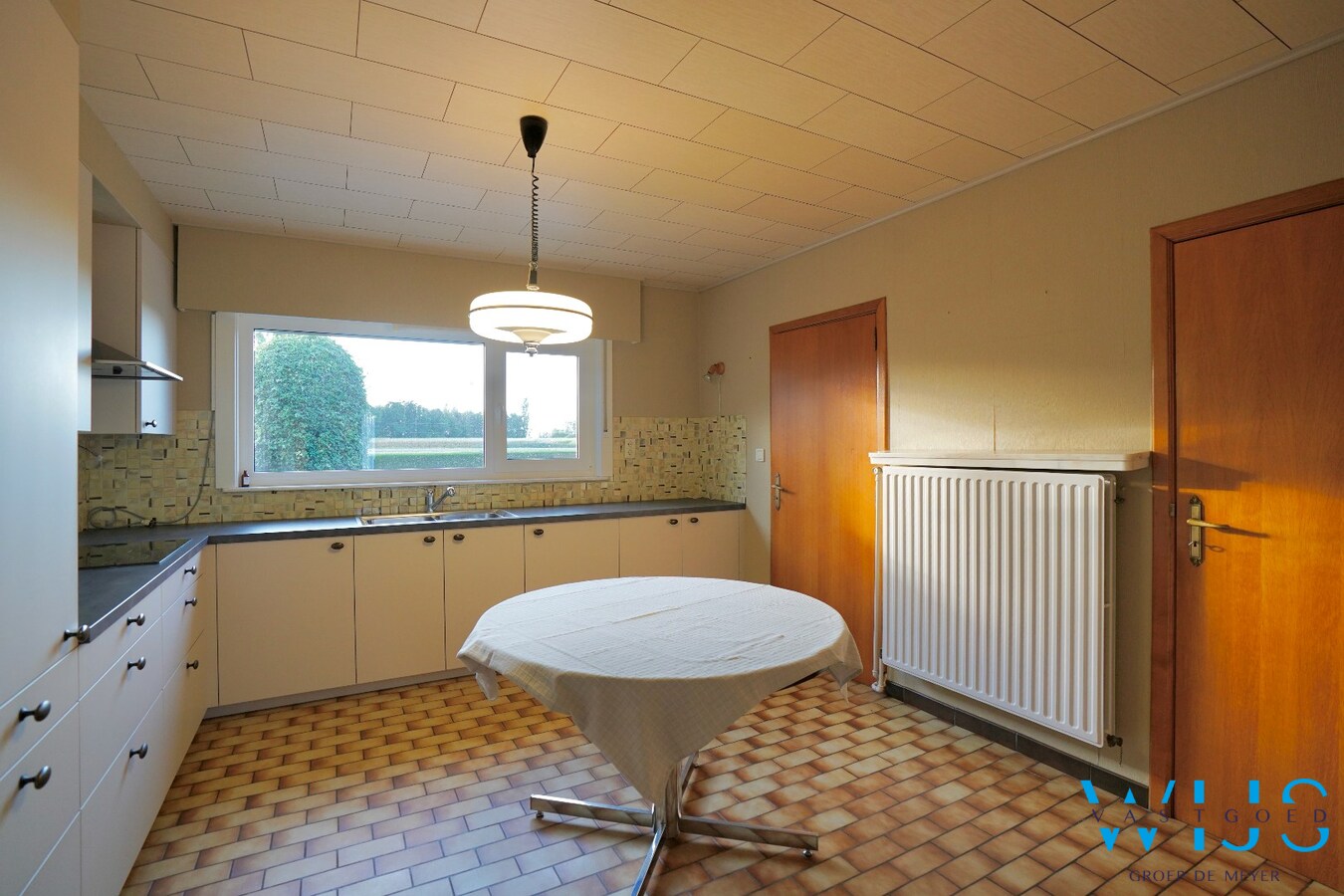 Halfopen bebouwing op mooi perceel van 951 m² te Oosteeklo 