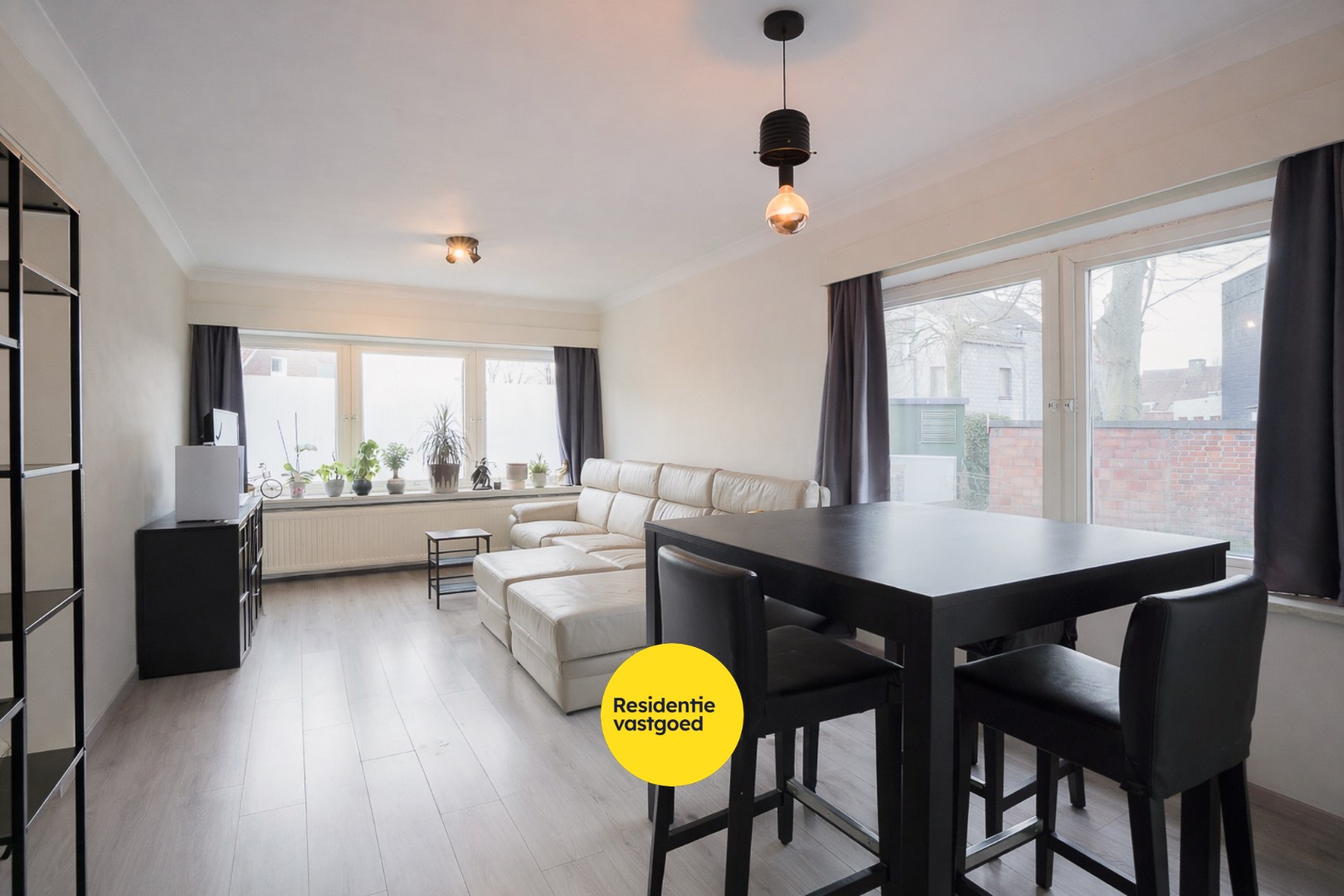 Gelijkvloers appartement met grote tuin (573 m²) in Sint-Andries 