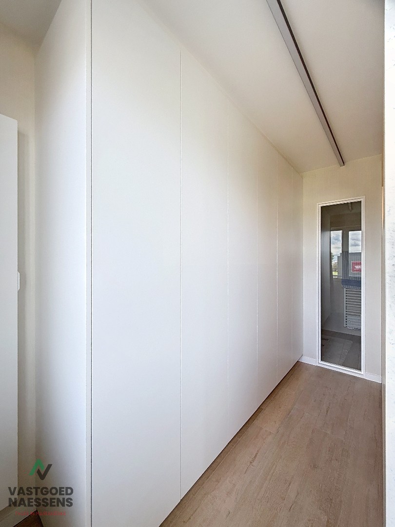 SCHITTEREND VERNIEUWD 3 SLPK APP MET ZICHT OP ZEE EN TERRAS 