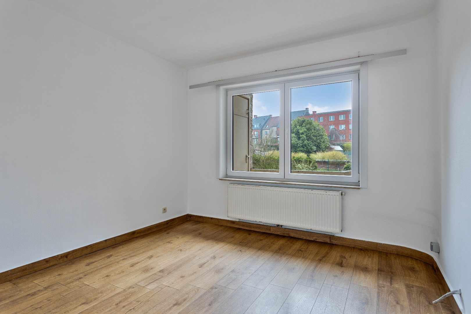 Ruim appartement 2 slpks, balkon en garage 