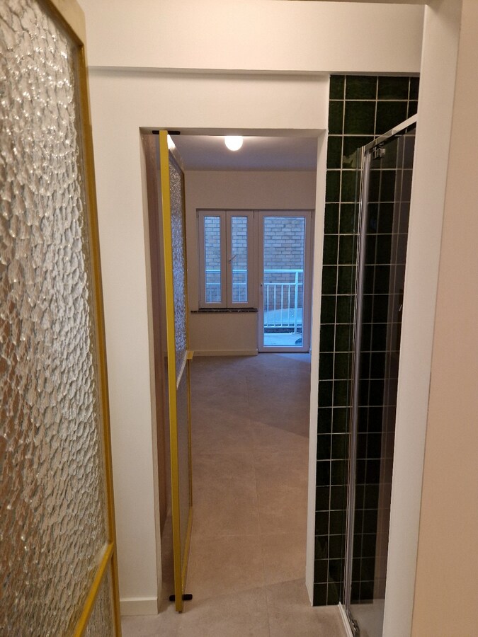 Renovated apartment for rent on the Zeedijk in Nieuwpoort. 