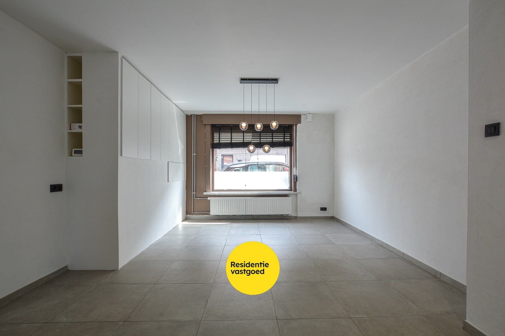 Gerenoveerde woning met 3 slaapkamers te huur nabij Centrum Oudenburg. 