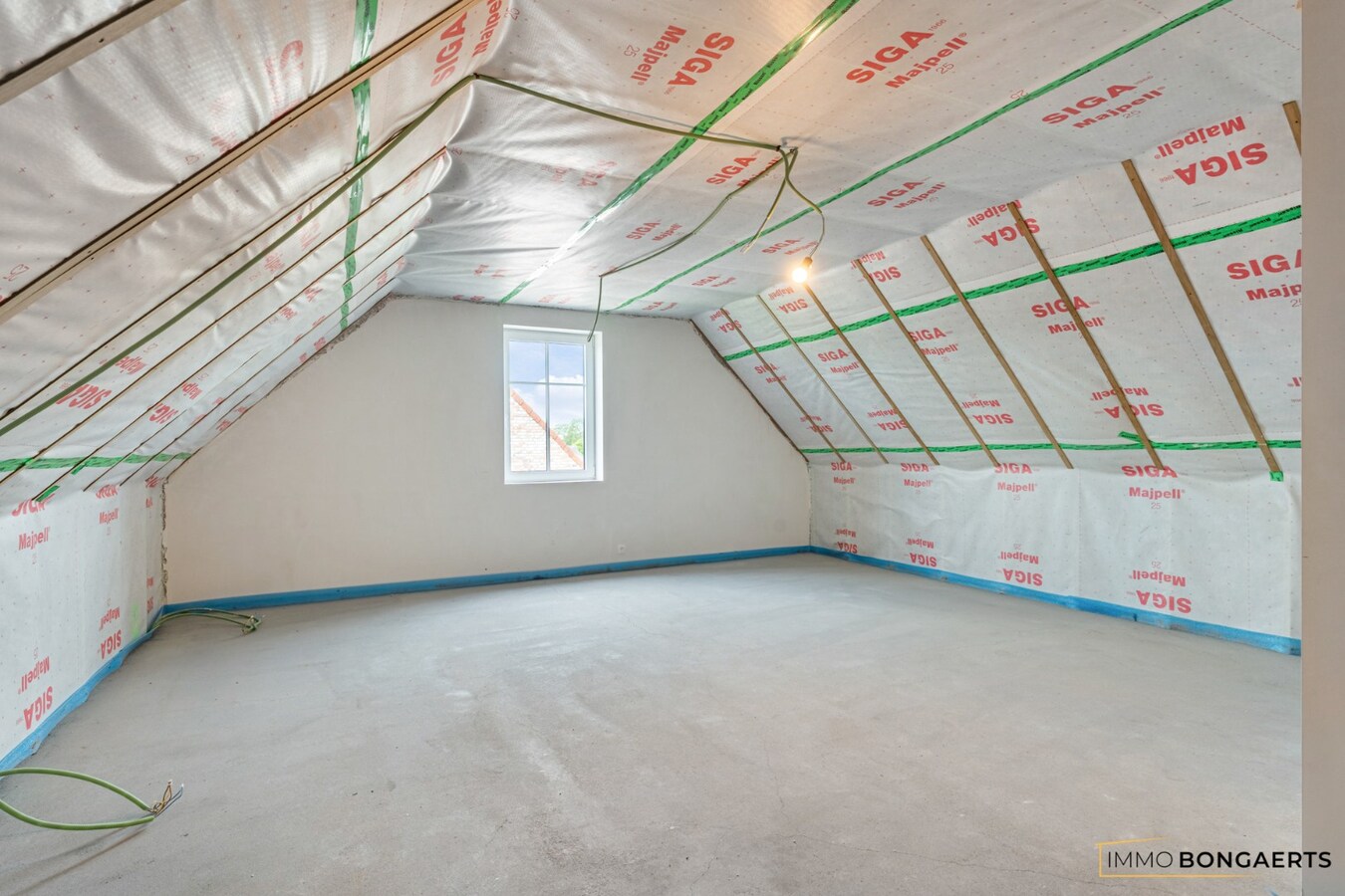 Volledig afgewerkte nieuwbouwwoning met 4 slaapkamers. 