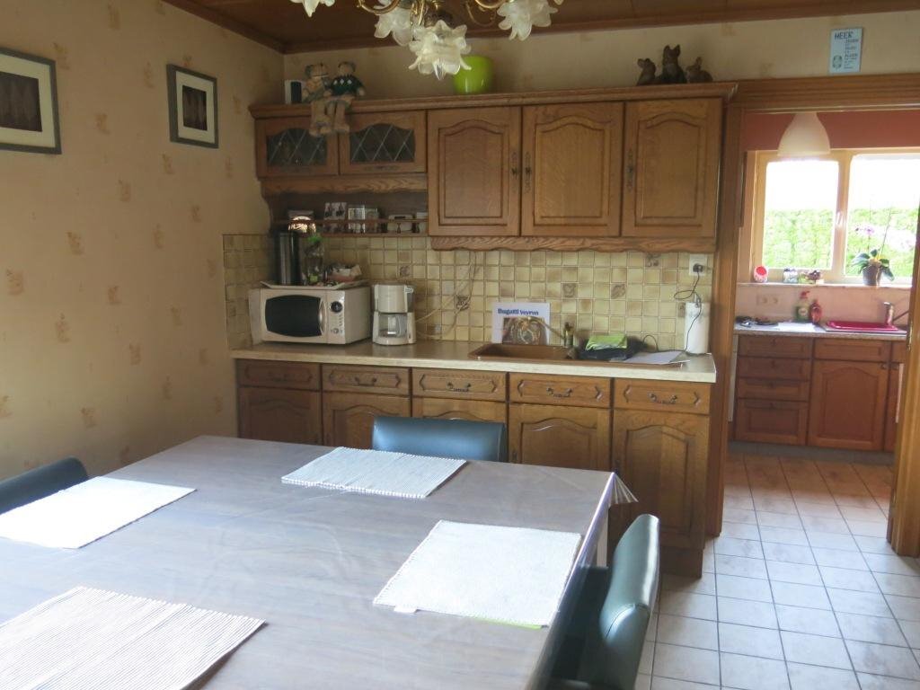 Ruime alleenstaande woning met tuin en garage 