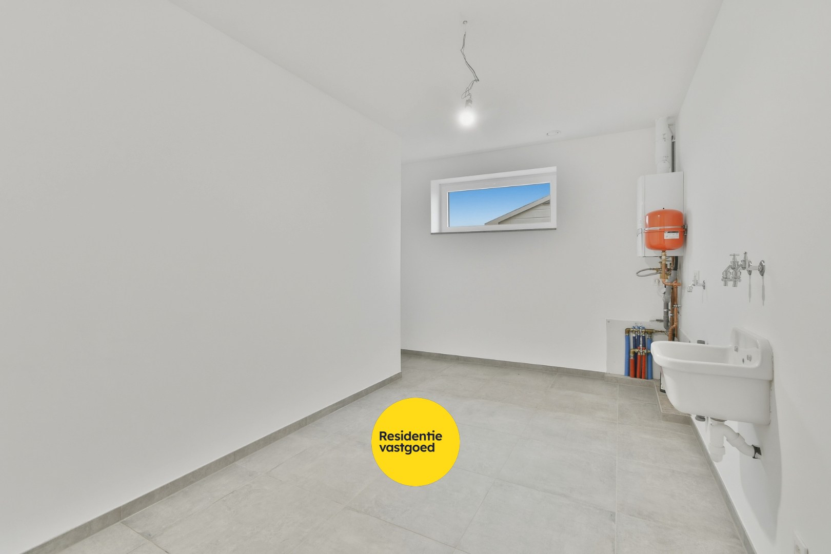 Halfopen woning met 3 slaapkamers te huur in Aartrijke 