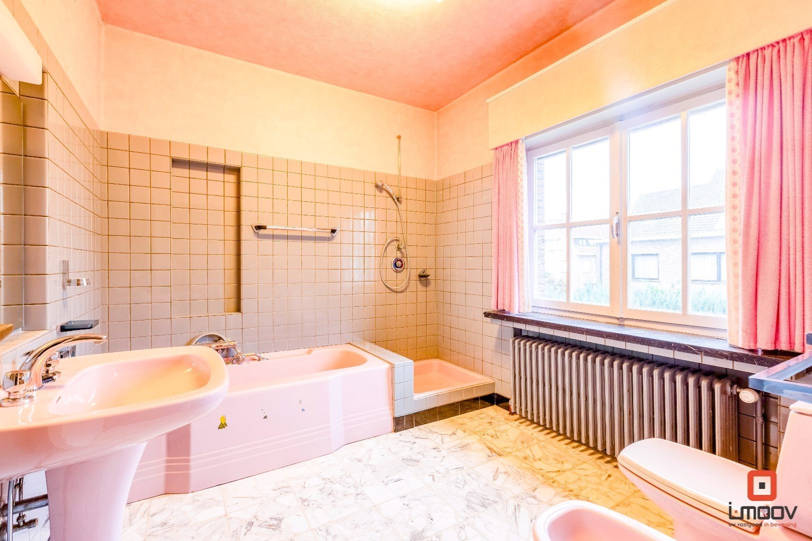 Prachtige en centraal gelegen HOB met drie slaapkamers 