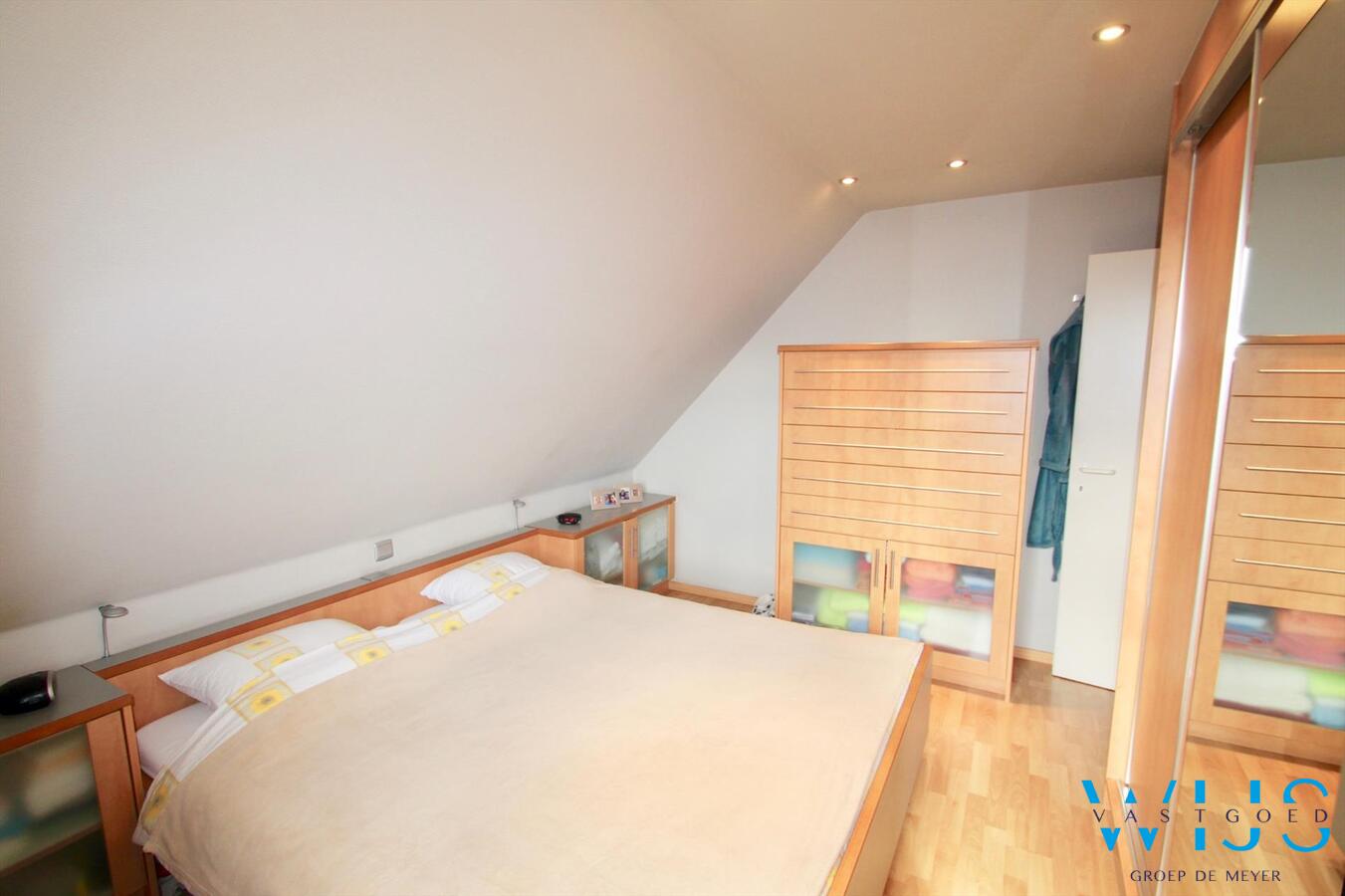 Perfect onderhouden open bebouwing in een rustige wijk te Sleidinge! 