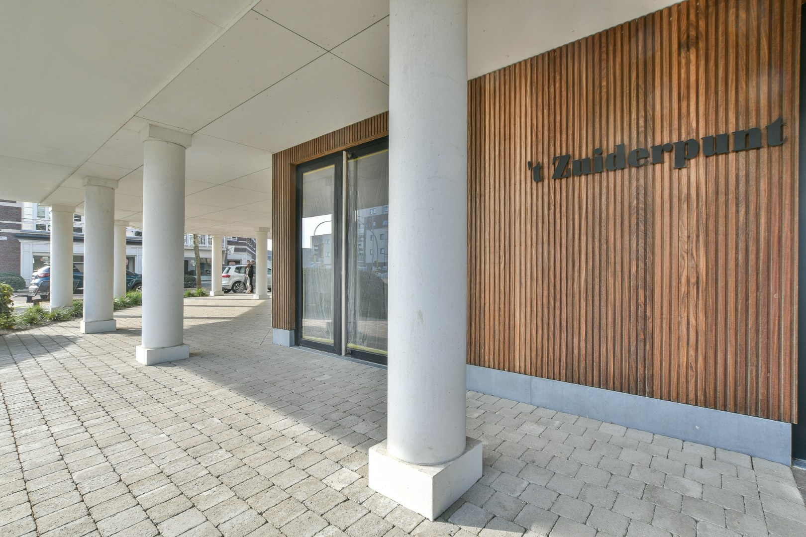Handelspand op topligging in Wenduine – casco 200 m² 