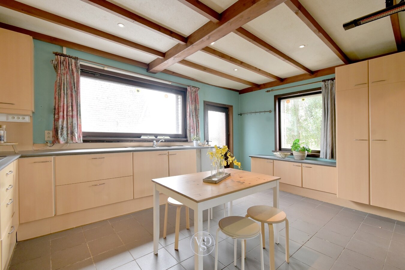 Renovatieproject met bijgebouwen 