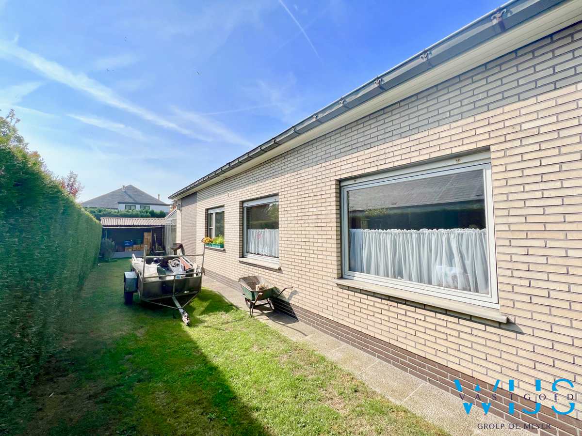 Mooie bungalow op een toplocatie te Evergem ! 