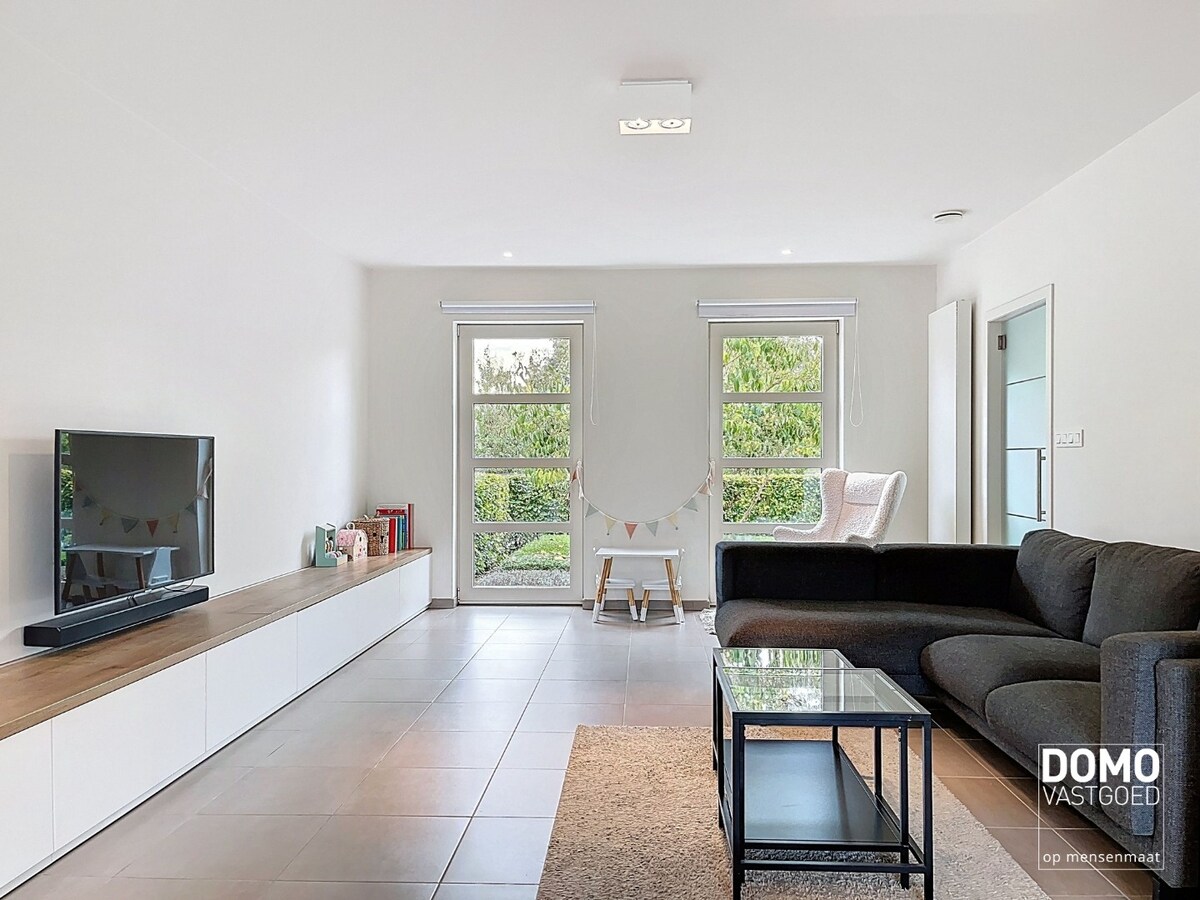 INSTAPKLARE GEZINSWONING MET 3 (MOGELIJK 4) SLAAPKAMERS EN EPC - LABEL A TE NEEROETEREN 