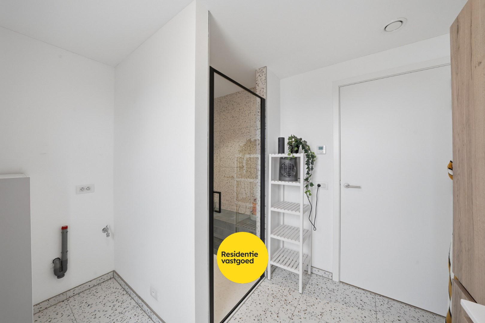 Energiezuinige halfopen nieuwbouwwoning met 4 slaapkamers in Oudenburg 