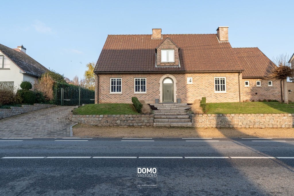 WARME GEZINSWONING VAN 262 M² MET PRACHTIGE TUIN IN HARTJE KORTESSEM 