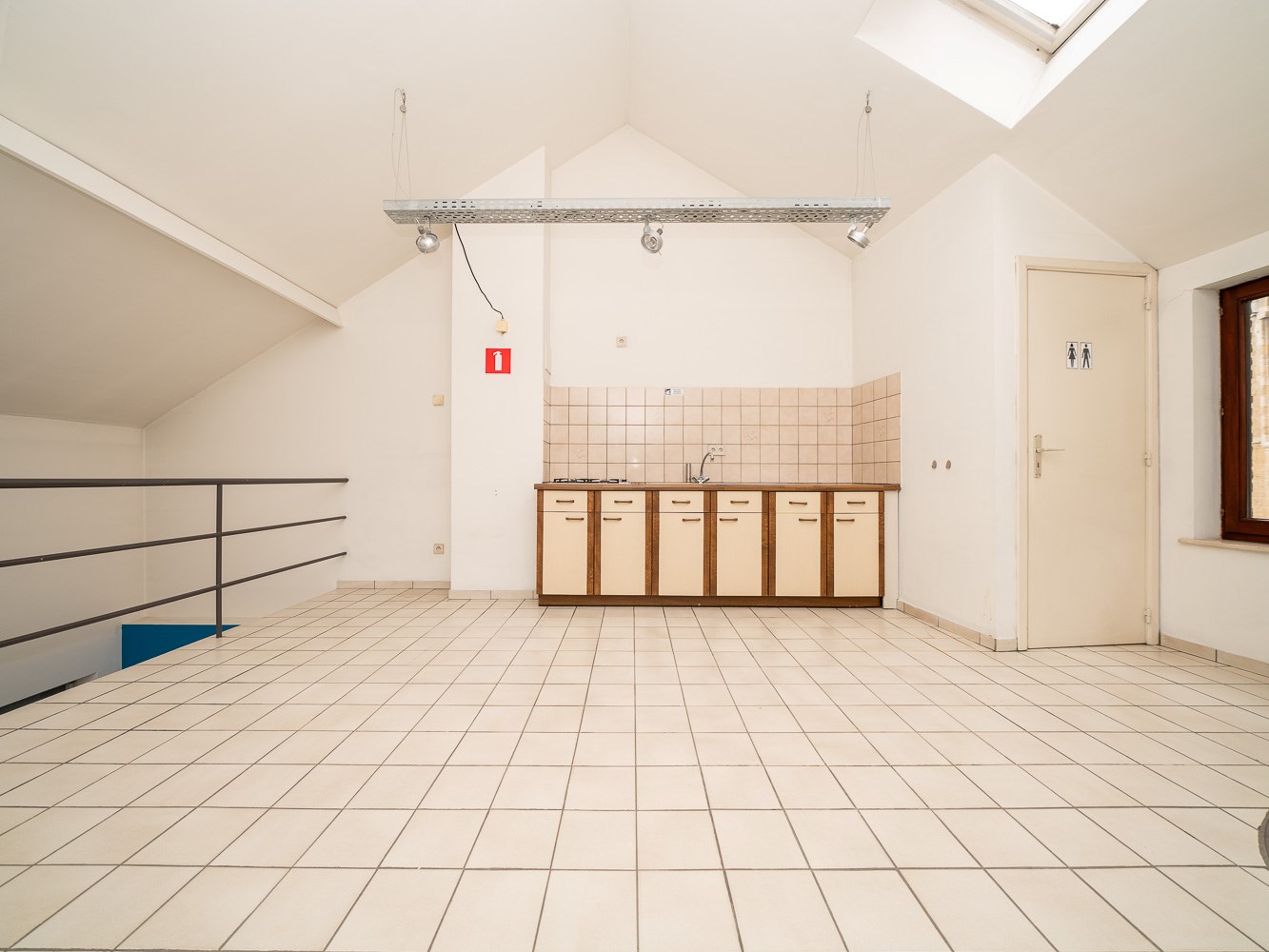 Handelspand in het bruisende centrum 