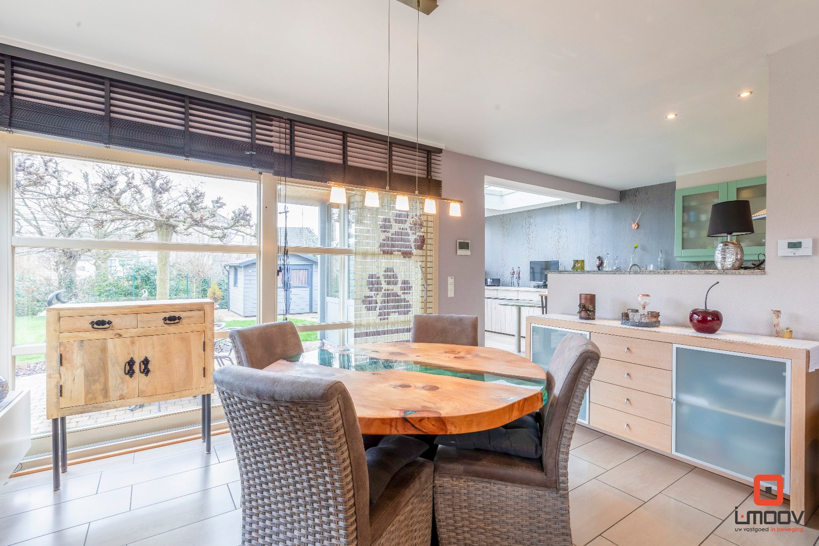 Perfect gelegen gezinswoning met prachtige tuin 