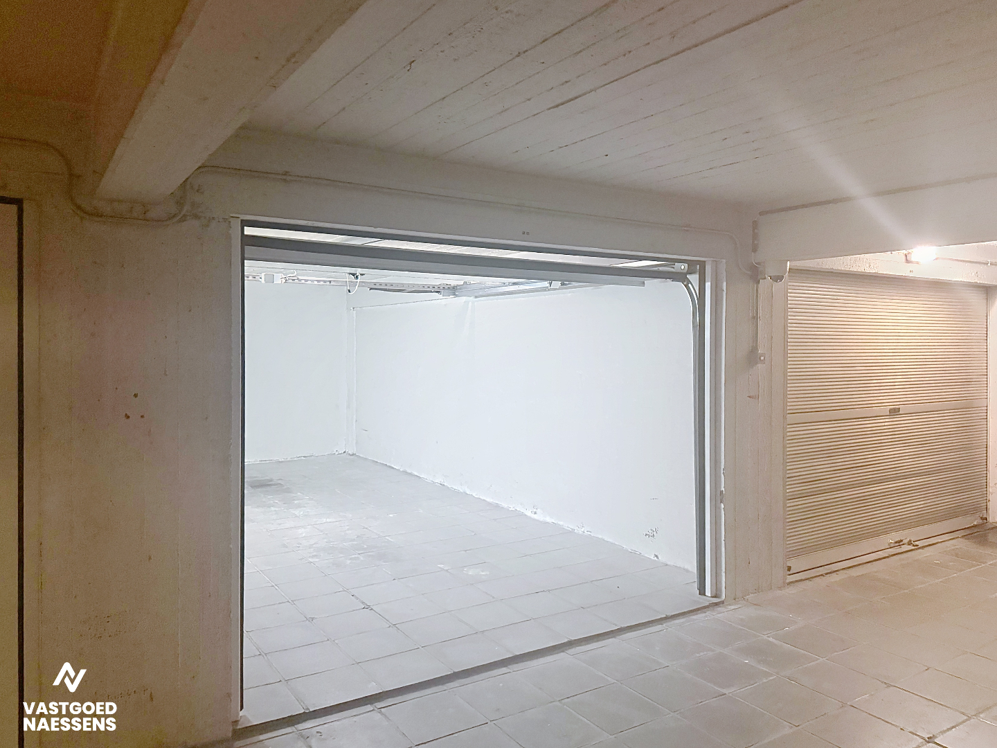 Box de garage a louer À Oostende