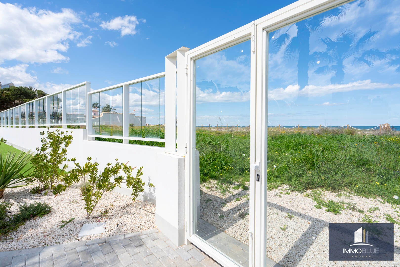 penthouse de luxe avec vue panoramique sur la mer et terrasses très spacieuses 
