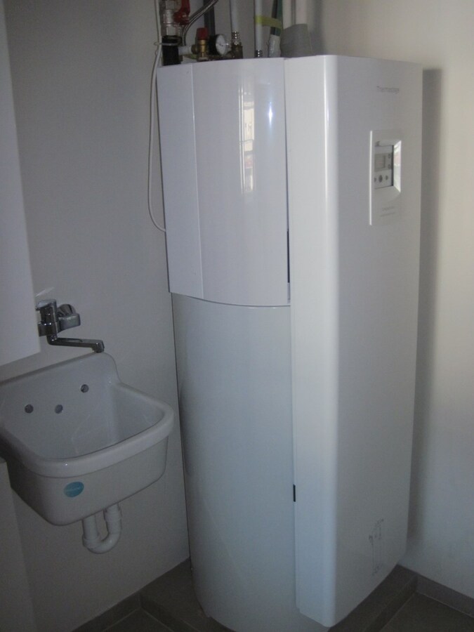 Lichtrijk appartement op de Gaverse Markt. 