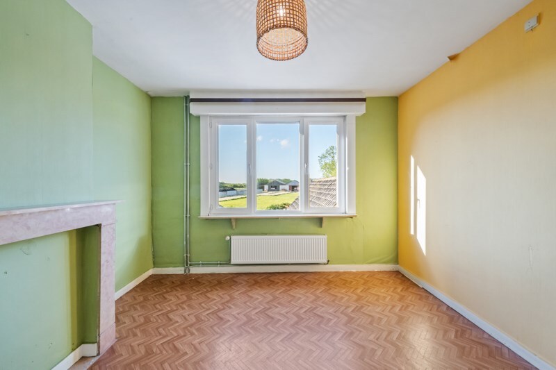 Te renoveren woning met een ruime tuin en zolder – een unieke kans! 