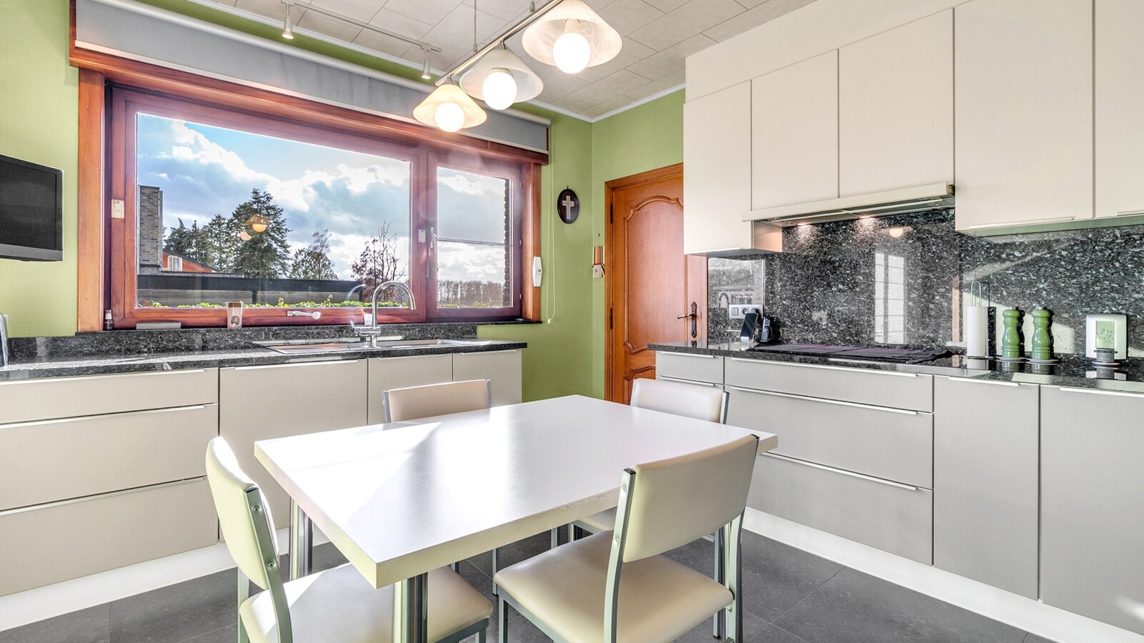 TIELT-WINGE villawoning 3 slks op +10 are 